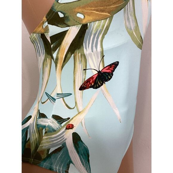 New. VINCE CAMUTO plunge neck butterfly swimsuit. 6. Normally $114 - Picture 8 of 10